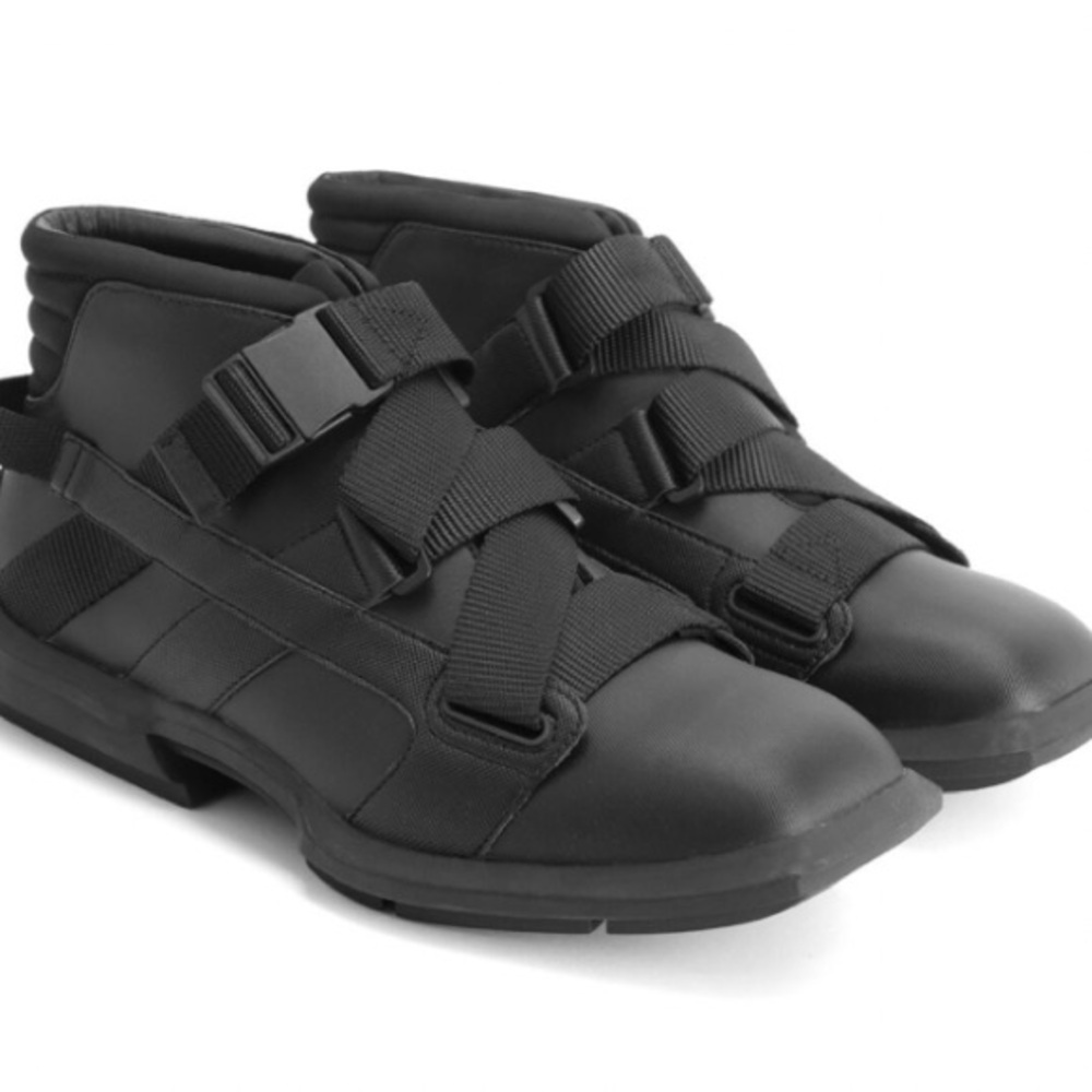 John Fluevog Future Angel Lyndon Strappy Sneaker Boot 9